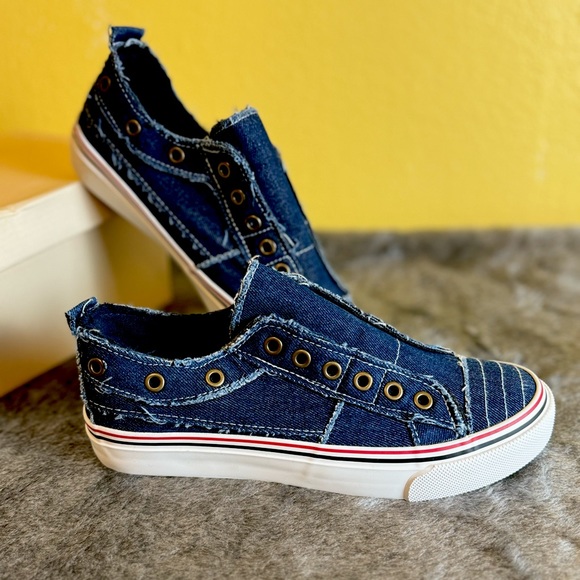Yoki Shoes Adorable Distressed Denim Slip On Sneakers Size 6 Poshmark